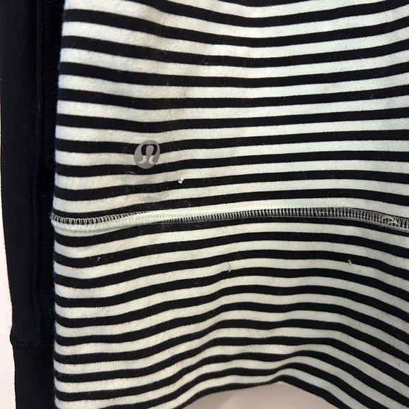 Lululemon Daily Yoga Full Zip Jacket in Mint Moment Black - Picture 12 of 13